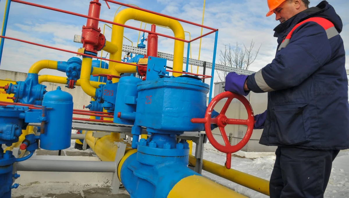 Francja wyraziła zadowolenie, że Niemcy "bardzo ewoluowały" w sprawie projektu gazociągu Nord Stream 2 (NS2), zgadzając się na głosowanie nad unijną dyrektywą gazową, która "podda go kontroli unijnej" - oświadczyła kancelaria prezydenta Francji.