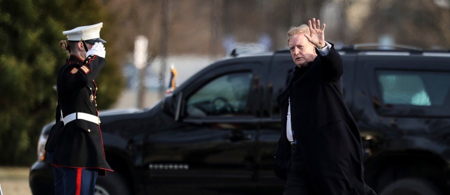 Amerykański prezydent Donald Trump poddał się w Waszyngtonie czterogodzinnym kontrolnym badaniom lekarskim. "Jestem szczęśliwy, że mogę poinformować, iż prezydent USA jest zdrowy i mam nadzieję, że tak będzie przez całą jego kadencję" - oświadczył prezydencki lekarz Sean Conley. Jak poinformował, Trump nie pije alkoholu i nie pali papierosów, jest za to fanem coca coli light oraz fast foodów.