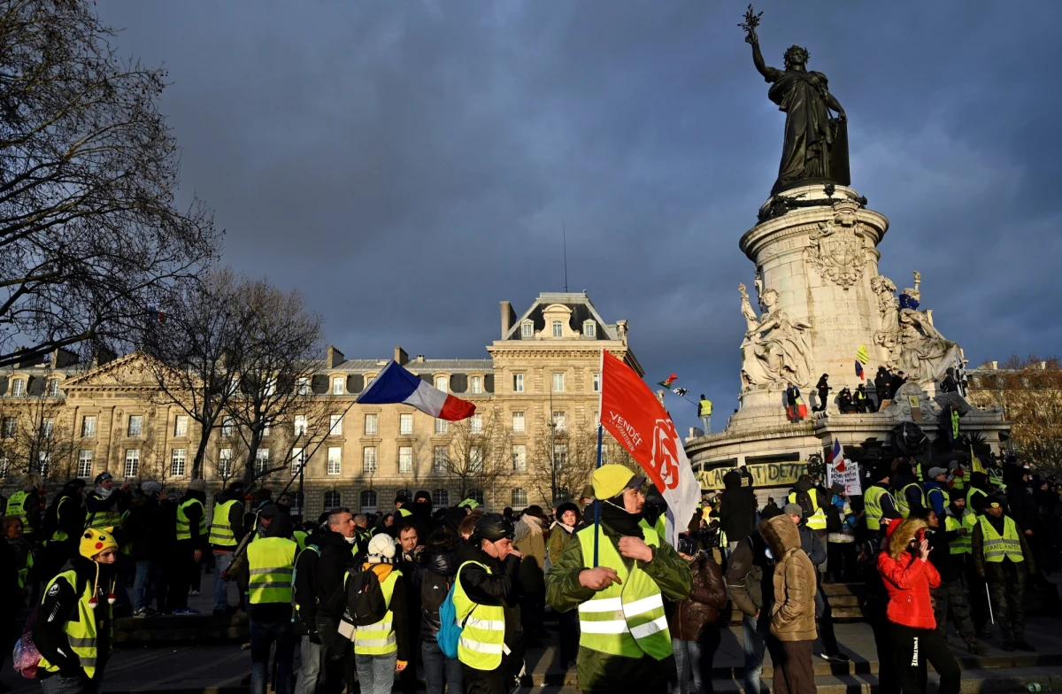 Rusza kolejna fala demonstracji ruchu „żółtych kamizelek” w Paryżu i innych dużych miastach Francji. Mają one trwać cały dzień. Stołeczna prefektura obawia się, że znowu dojdzie do starć z policją.  