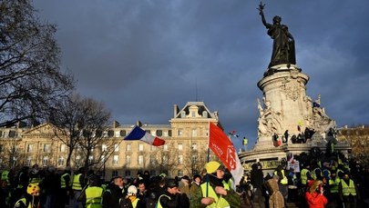 "Żółte kamizelki" znów na francuskich ulicach 