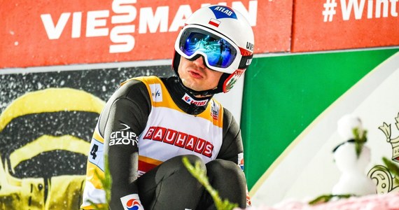 Kamil Stoch odniósł 33. zwycięstwo w karierze. W fantastycznym stylu wygrał konkurs indywidualny Pucharu Świata w Lahti. Polak aż o 17,2 pkt wyprzedził lidera klasyfikacji generalnej, Japończyka Ryoyu Kobayashiego. To ósme w tym sezonie podium Stocha.