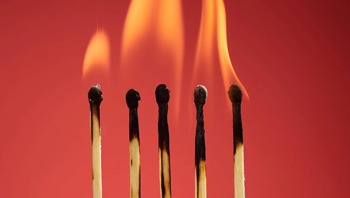 Policjanci z Sanoka na Podkarpaciu czekają na wyniki badań krwi mężczyzny, który na stacji paliw oblał swój samochód benzyną i groził podpaleniem.