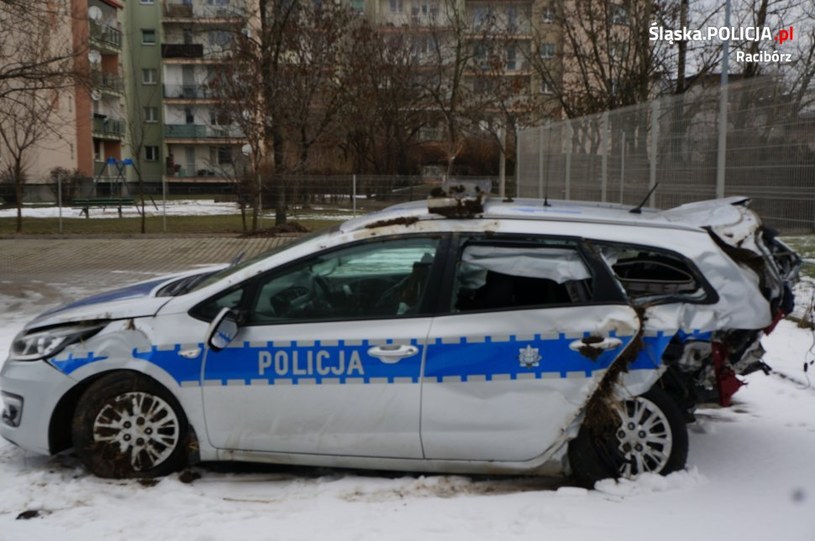 Policjanci ranni w wypadku Motoryzacja w INTERIA.PL