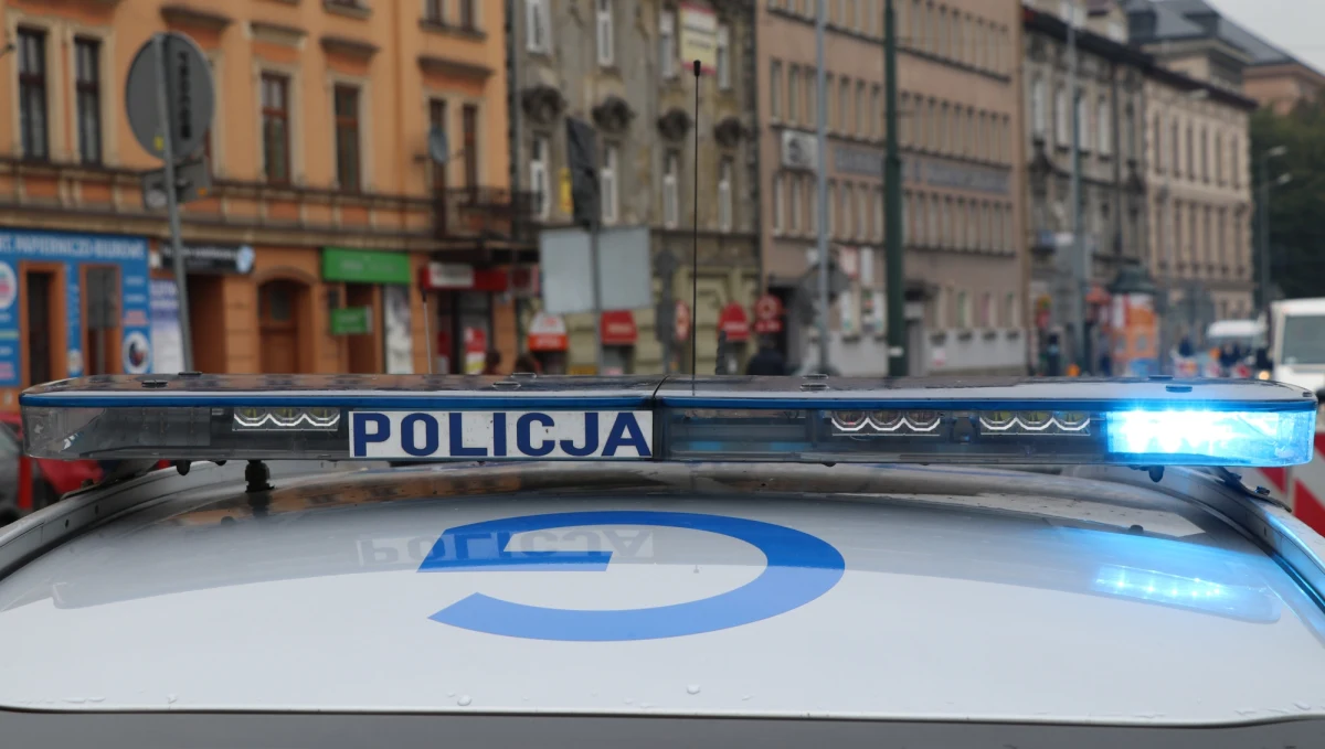 Policja z Bochni w Małopolsce poszukiwała dwuletniego Janka i jego ojca, mieszkańca Trzciany. Mężczyzna ok. godz. 18 po konflikcie z rodziną zabrał syna i oddalił się w nieznanym kierunku. 