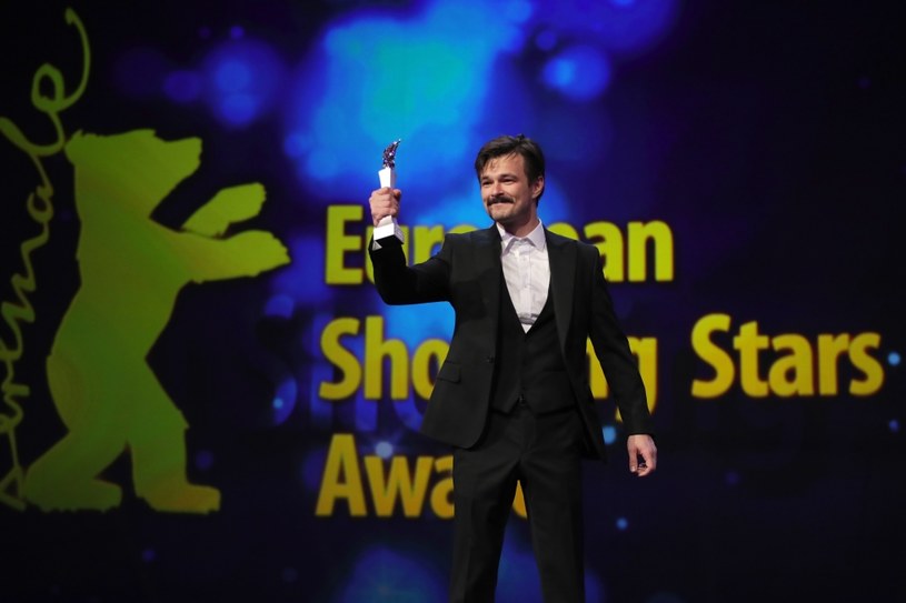 Dawid Ogrodnik to jeden z dziesięciu aktorów, którzy otrzymali tytuł europejskiej wschodzącej gwiazdy - Shooting Star 2019. Uroczysta prezentacja Polaka i pozostałych uhonorowanych artystów odbyła się 12 lutego podczas 69. festiwalu filmowego w Berlinie.