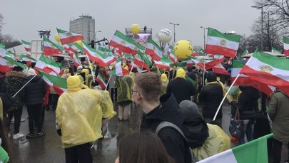 „Chcemy zmiany rządu”. Protest Irańczyków w Warszawie
