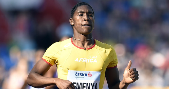 ​Caster Semenya, mistrzyni olimpijska w biegu na 800 m, powinna być uznawana za "biologicznego mężczyznę", która identyfikuje się jako kobieta. Tak prawnicy Międzynarodowego Stowarzyszenia Federacji Lekkoatletycznych będą rekomendowali w przyszłym tygodniu w sądzie.