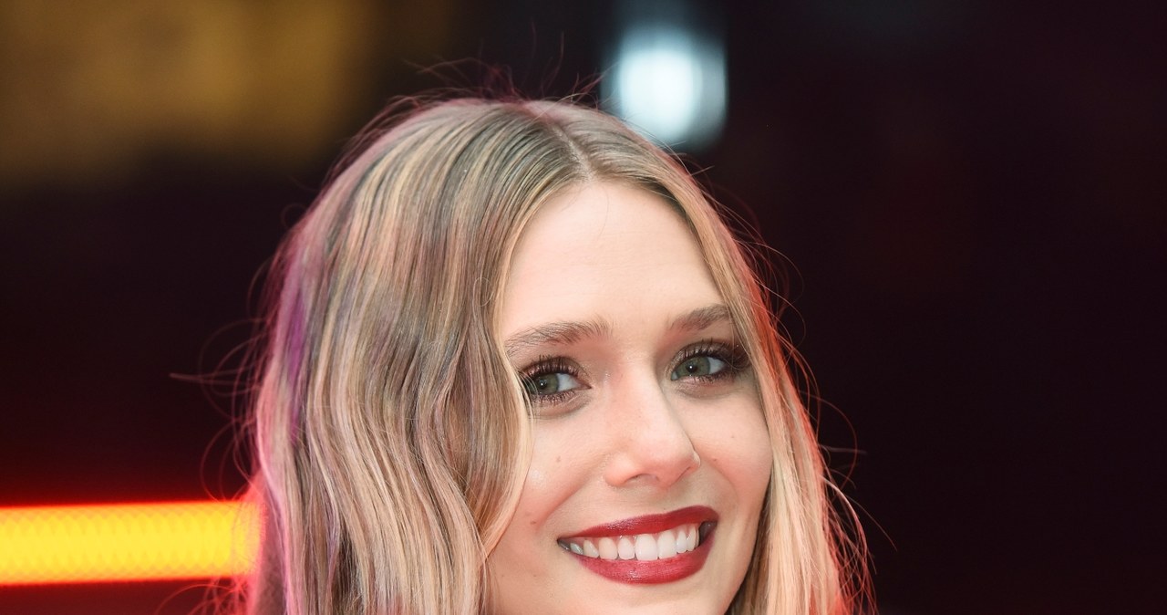 Dorastała w cieniu swoich popularnych sióstr - bliźniaczek Mary-Kate i Ashley Olsen. Po latach okazała się zdolna aktorką, która szybko zdobyła serca widowni. Obecnie swój czas dzieli między kino niezależne i kolejne części kinowego uniwersum Marvela, w którym wciela się w superbohaterkę Scarlet Witch. W sobotę, 16 lutego, Elizabeth Olsen skończyła 30 lat.