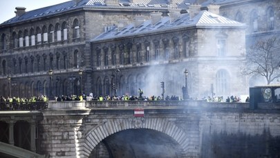 Paryż: Starcia policji z członkami "żółtych kamizelek"