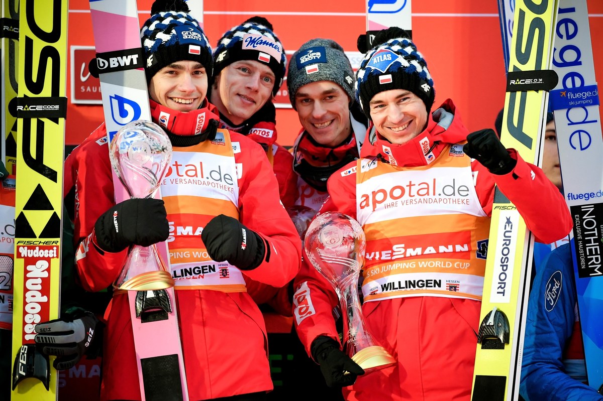 Stefan Horngacher ogłosił skład reprezentacji Polski na mistrzostwa świata w Seefeld. Do Austrii nie pojedzie Maciej Kot. W konkursach skoków narciarskich będą nas reprezentować Kamil Stoch, Piotr Żyła, Dawid Kubacki, Jakub Wolny i Stefan Hula. W kadrze nie znalazł się Maciej Kot. 