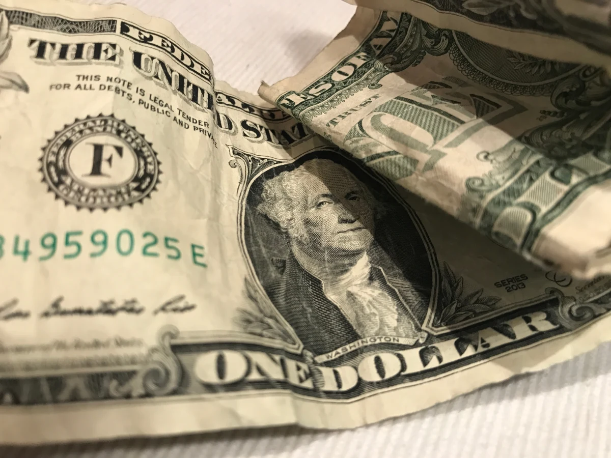 Arabia Saudyjska podpisała kontrakty inwestycyjne z Pakistanem o wartości 20 miliardów dolarów - informuje w poniedziałek portal BBC News. Władze w Islamabadzie chcą wzmocnić swoją zrujnowaną gospodarkę.
