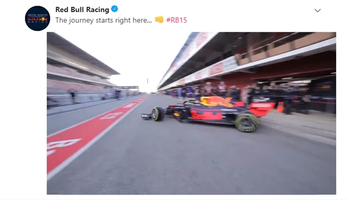 Nowe bolidy F1 zaprezentowały się na torze. Testy w Barcelonie. Wideo