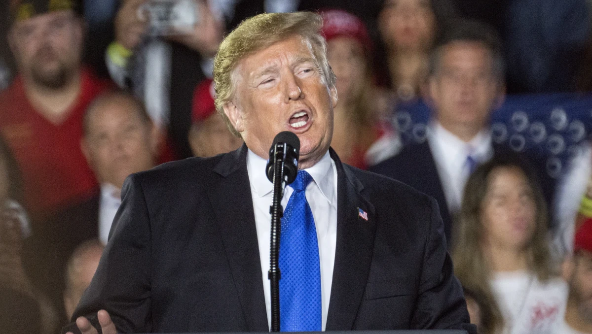 Władze 16 amerykańskich stanów złożyły pozew do sądu przeciwko prezydentowi USA Donaldowi Trumpowi w związku z jego decyzją o ogłoszeniu stanu wyjątkowego.