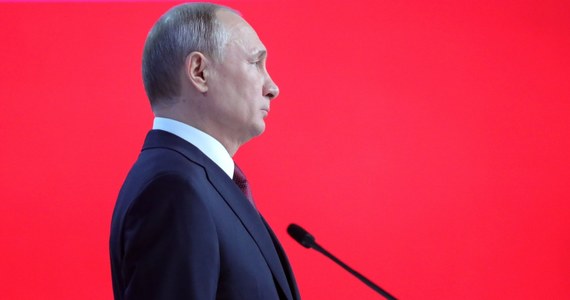 ​Jako "nie do przyjęcia" określił Sojusz Północnoatlantycki słowa prezydenta Rosji Władimira Putina, który zagroził rozlokowanie systemów broni mogących sięgać państw sojuszniczych.