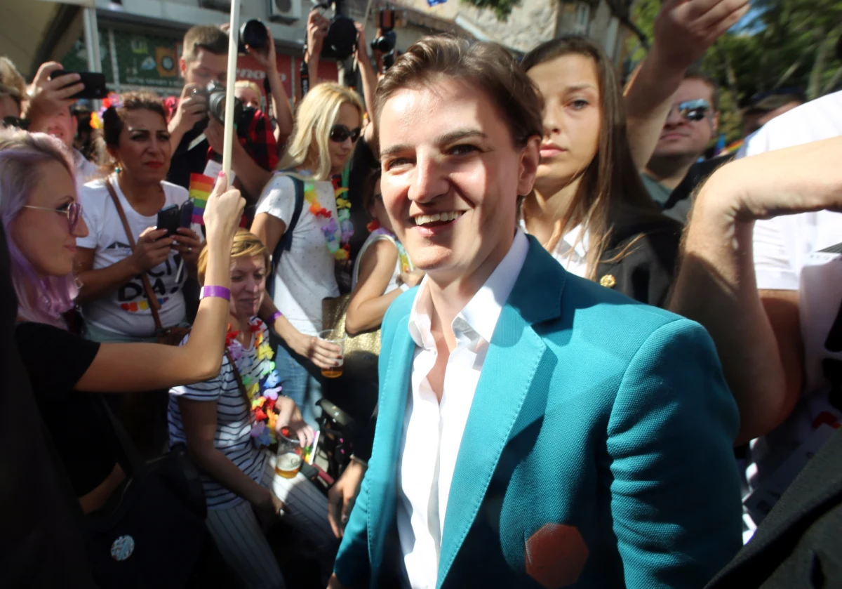 Partnerka premier Serbii Any Brnabic urodziła dziecko. Mama Milica Djurdjic i chłopiec o imieniu Igor czują się dobrze – przekazano w oficjalnym komunikacie.