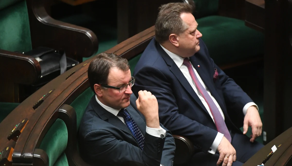 Rząd PiS będzie wymagać rekonstrukcji po majowych wyborach do Parlamentu Europejskiego. Listy wyborcze PiS do Parlamentu Europejskiego otwiera bowiem nie tylko wicepremier, ale również obecni ministrowie oraz wiceministrowie. Kto mógłby ich ewentualnie zastąpić? 