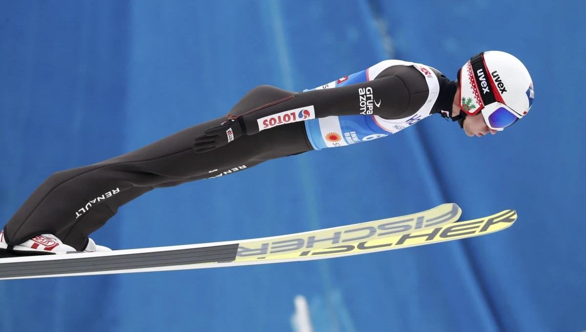 Polscy skoczkowie w komplecie zakwalifikowali się do sobotniego konkursu indywidualnego na mistrzostwach świata w Seefeld. Najlepszy był Kamil Stoch, który zajął 11. miejsce.