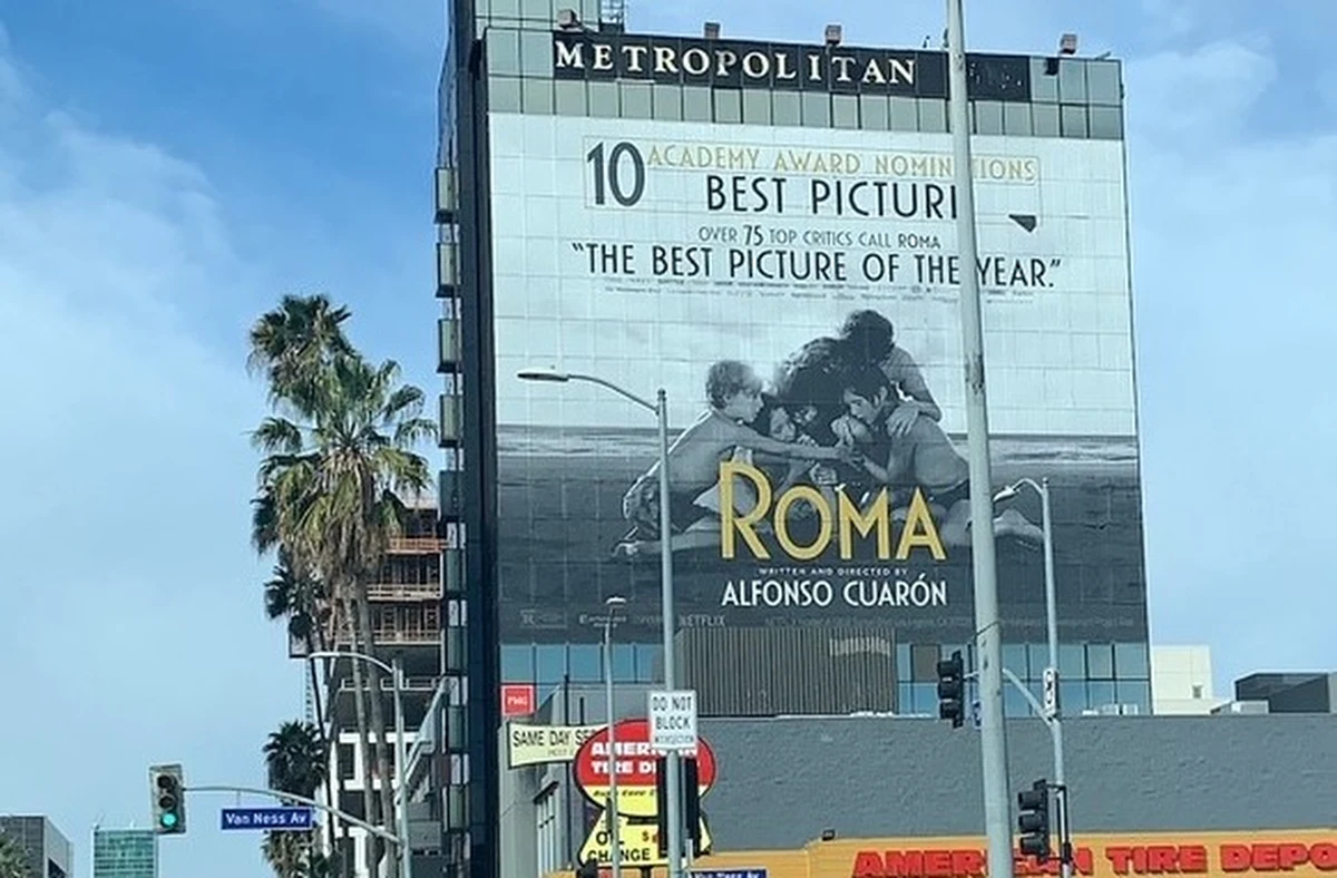 W Hollywood trwa wielkie odliczanie do 91. ceremonii wręczenia Oscarów. Do Fabryki Snów zjeżdżają nominowani twórcy. Na miejscu jest już ekipa "Zimnej wojny" z Pawłem Pawlikowskim na czele. W kilku punktach Hollywood można zobaczyć bilbordy promujące polski film. 