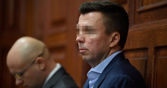 ​Policja nie może odnaleźć Marka F., biznesmena prawomocnie skazanego na 2,5 roku więzienia za zlecanie nagrywania polityków w stołecznych restauracjach - informuje "Super Express". Sąd już kilka tygodni temu kazał go doprowadzić do więzienia. Trwają poszukiwania.