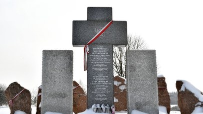 Ukraina podważa liczbę Polaków zamordowanych w Hucie Pieniackiej