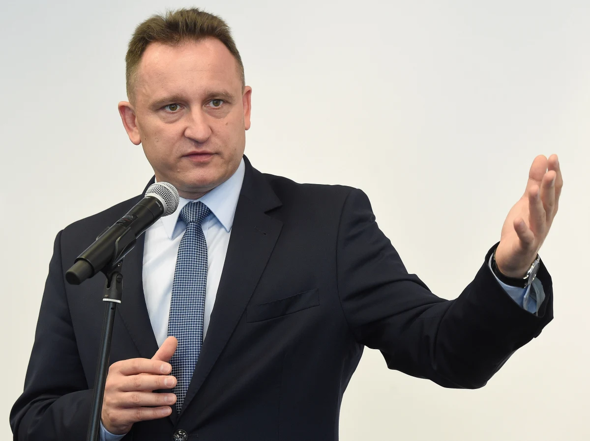 Komendant Służby Ochrony Państwa gen. bryg. Tomasz Miłkowski złożył rezygnację z zajmowanego stanowiska, po wcześniejszych ustaleniach z min. Joachimem Brudzińskim - podało Biuro Prasowe MSWiA. Jak dowiedział się reporter RMF FM, przyczyną tej decyzji mógł być niedawny kuriozalny incydent z udziałem kierowcy limuzyny premiera.