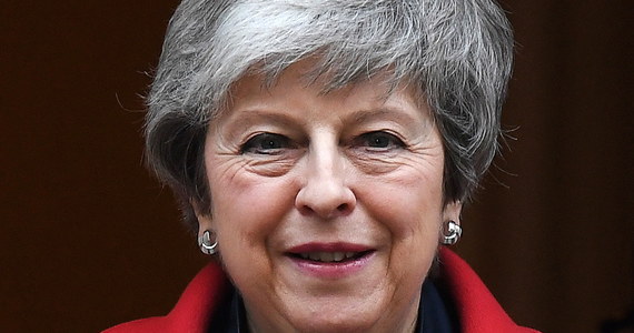 Brytyjska premier Theresa May zapowiedziała, że w razie porażki jej projektu umowy wyjścia z UE w zaplanowanym na 13 marca głosowaniu w Izbie Gmin posłowie otrzymają prawo wyboru pomiędzy brexitem bez umowy lub opóźnieniem opuszczenia Wspólnoty.