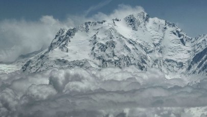 Nie ma kontaktu z dwoma himalaistami na Nanga Parbat. Byli na wysokości 6300 m