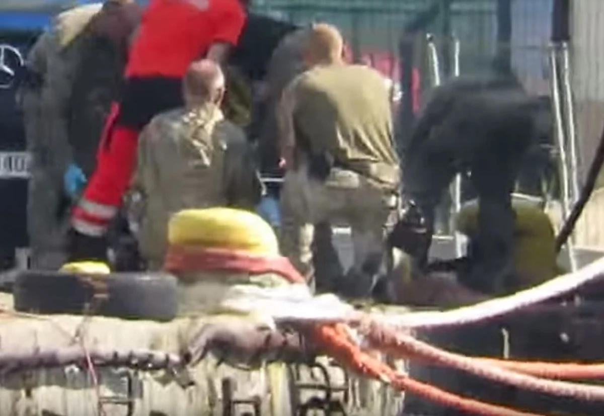 Prokuratura zarządziła ponowne przesłuchanie uczestników tragicznego w skutkach pokazu GROM dla króla Jordanii - dowiedział się reporter RMF FM. Chodzi o śledztwo w sprawie śmierci komandosa w basenie portowym na Westerplatte pod koniec sierpnia 2016 roku. Do tej pory nie udało się zakończyć postępowania. 