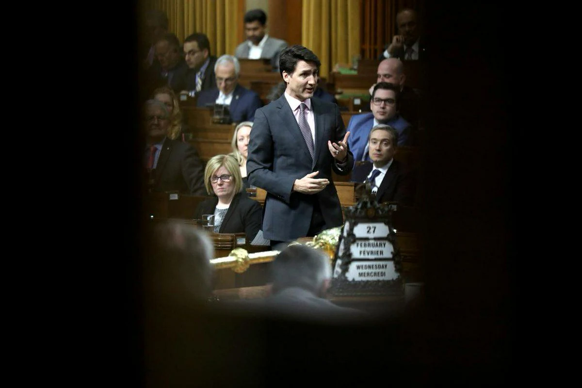 Urzędnicy gabinetu premiera naciskali w sprawie dochodzenia dotyczącego. firmy SNC-Lavalin – powiedziała w środę była minister sprawiedliwości Kanady Jody Wilson-Raybould. Premier Justin Trudeau temu zaprzeczył, jednak opozycja wezwała go do ustąpienia z urzędu. Sprawa zatacza coraz szersze kręgi.