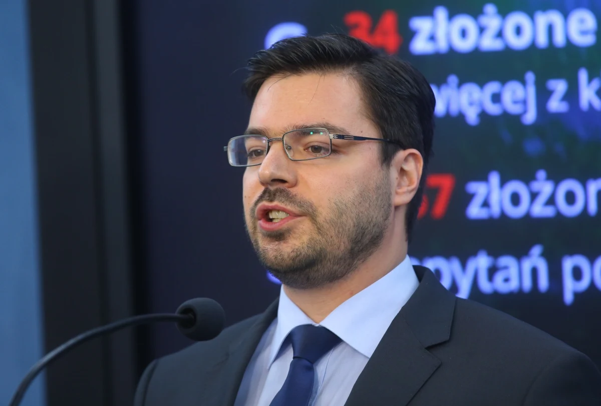 Wicemarszałek Sejmu Stanisław Tyszka ma otwierać warszawską listę kandydatów ruchu Kukiz'15 do Parlamentu Europejskiego - dowiedział się reporter RMF FM. Ruch jako pierwszy złożył w Państwowej Komisji Wyborczej zawiadomienie o utworzeniu komitetu. Reporter RMF FM Patryk Michalski poznał część nazwisk, które znajdą się na pierwszych miejscach.