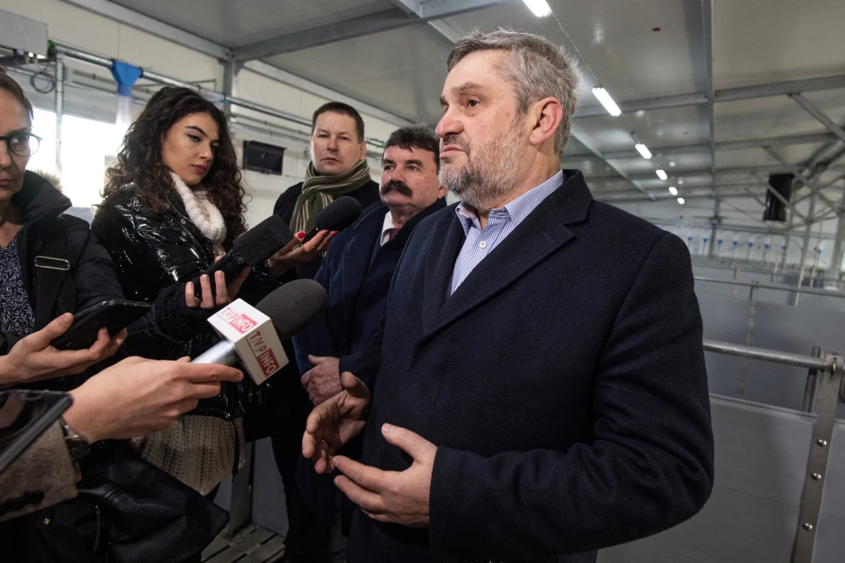 "Dobra zmiana" w ministerstwie rolnictwa trwa. Jan Krzysztof Ardanowski przebił swojego poprzednika, Krzysztofa Jurgiela. Minister rolnictwa przyznał 264 miliony złotych nagród w instytucjach podległych jego resortowi.