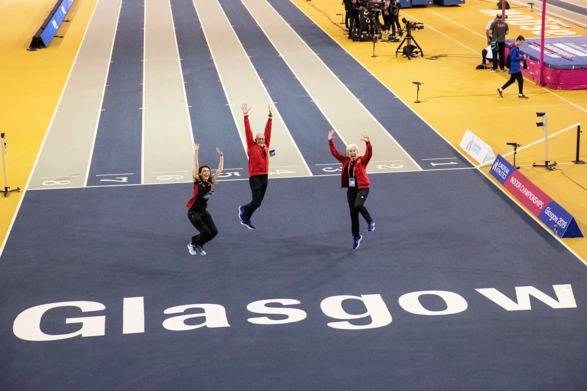 Najważniejszym dla polskiego kibica finałem pierwszego dnia lekkoatletycznych mistrzostw Europy w Glasgow będzie konkurs kulomiotów. W piątkowy wieczór tytułu z Belgradu bronił będzie Konrad Bukowiecki, a wśród faworytów jest także Michał Haratyk.