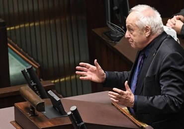 Stefan Niesiołowski złożył wniosek, w którym zrzekł się immunitetu