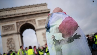 Francja: Ok. 40 tys. osób na protestach "żółtych kamizelek"