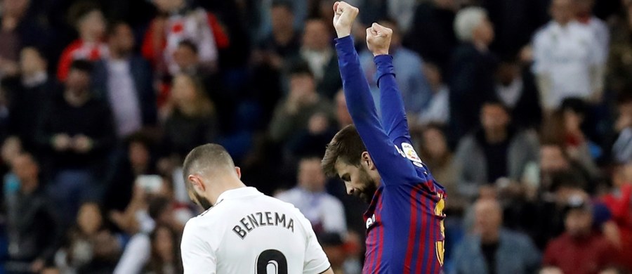 Barcelona pokonała w Madrycie Real 1:0 w 26. kolejce piłkarskiej ekstraklasy Hiszpanii. To drugie zwycięstwo ekipy z Katalonii na Santiago Bernabeu w ciągu czterech dni - w środę wygrała tam też w półfinale Pucharu Króla.