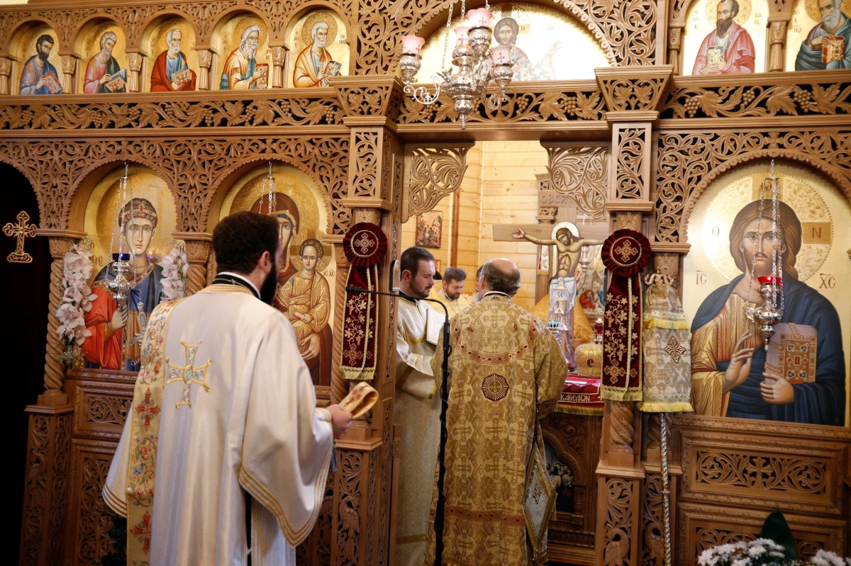 Arcybiskup symferopolski i krymski Cerkwi Prawosławnej Ukrainy Klemens (Kłyment) został wypuszczony z komisariatu policji w Symferopolu. Ukraińskiego hierarchę zatrzymano w niedzielę około południa na dworcu w tym położonym na Krymie mieście.