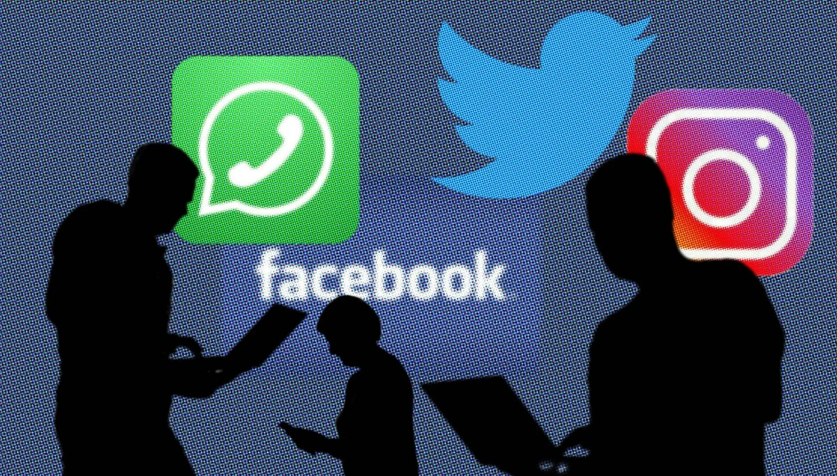 ​Zyski internetowych gigantów mają pomóc w finansowaniu "piątki Kaczyńskiego". Na razie nieznane są żadne szczegóły dotyczące sposobów opodatkowania tych zysków. Premier Mateusz Morawiecki chwalił natomiast na początku tygodnia propozycje prezydenta Francji Emmanuela Macrona. Kilka dni po ich opublikowaniu, Paryż zapowiedział wprowadzenie podatku dla dużych firm zarabiających w internecie, takich jak Google, Facebook czy Amazon. Nie można wykluczyć, że zdrożeją przez to sieciowe usługi, takie jak np. dostęp do płatnych filmów.