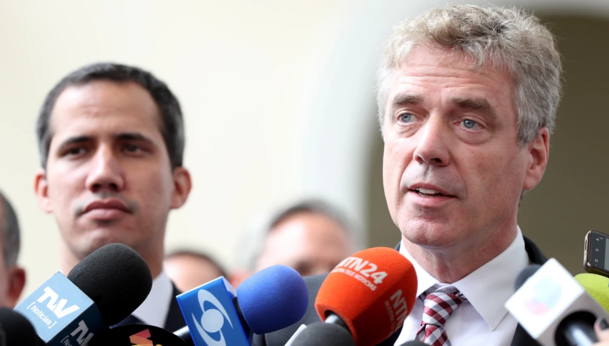 Rząd pogrążonej w kryzysie politycznym Wenezueli uznał ambasadora Niemiec za persona non grata, oskarżając go o mieszanie się w sprawy wewnętrzne tego południowoamerykańskiego państwa.