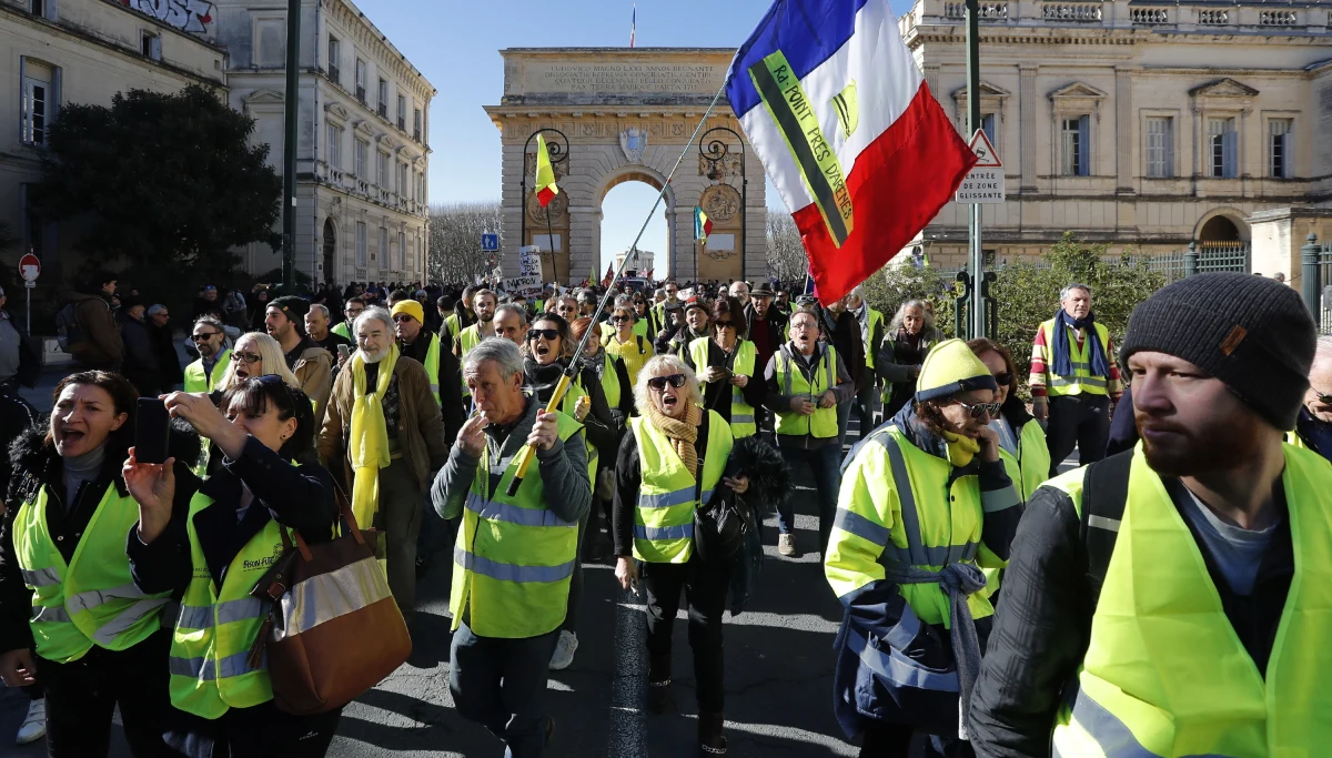 Wysoka komisarz ONZ ds. praw człowieka Michelle Bachelet potępiła nadmiernie użycie siły przez policję w czasie protestów "żółtych kamizelek" we Francji i zaapelowała o przeprowadzenie śledztwa w tej sprawie. 