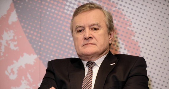 "Strajk nauczycieli to awantura polityczna" - ocenił wicepremier, minister kultury Piotr Gliński. Podkreślił jednocześnie, że rząd podchodzi do tego z powagą. "Będziemy wspierać szefową minister edukacji narodowej Annę Zalewską" - zapowiedział wicepremier.