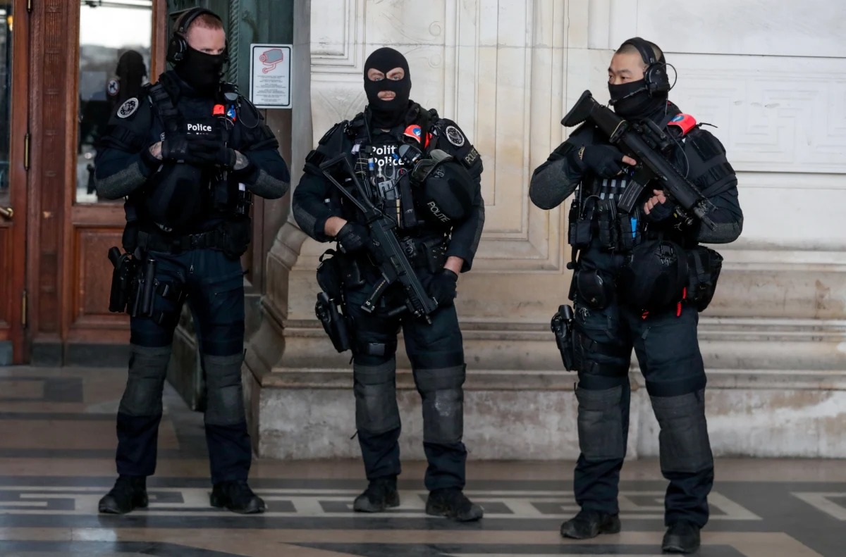 Belgijski sąd uznał obywatela Francji Mehdiego Nemmouche'a za winnego zamordowania czterech osób w muzeum żydowskim w Brukseli w 2014 roku. Był to pierwszy znany przypadek ataku przeprowadzonego przez dżihadystę z europejskim obywatelstwem, który powrócił z Syrii.