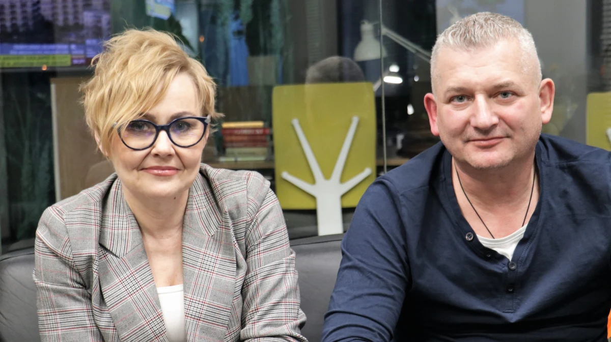 "Uważam, że nie trwało to długo. Mimo że było to uprowadzenie dziecka i matki, był „Child Alert” i jak najszybsze działania, nie trwało to naprawdę tak długo. Weźmy pod uwagę, że w cywilizacji w której obecnie żyjemy, w tej całej gęstwinie ludzi, pojazdów i całej reszty technologii, które można wykorzystywać przy tego typu uprowadzeniach, mogłoby się to skończyć dużo, dużo gorzej" - mówił w Popołudniowej rozmowie w RMF RM były policjant Jan "Majami" Fabiańczyk. "Z perspektywy obserwatorów wydaje się to strasznie długim czasem, ale pamiętajmy, że tu były dwa elementy bardzo ważne: po pierwsze sprawcy, którzy unikali ujawniania i zatrzymania, a po drugie policja i podjęcie przez nich ogromnej ilości działań i zastanawianie się również nad tym, jaki wybrać wariant zatrzymania" – mówiła była policyjna psycholog Mariola Wołoszyn.