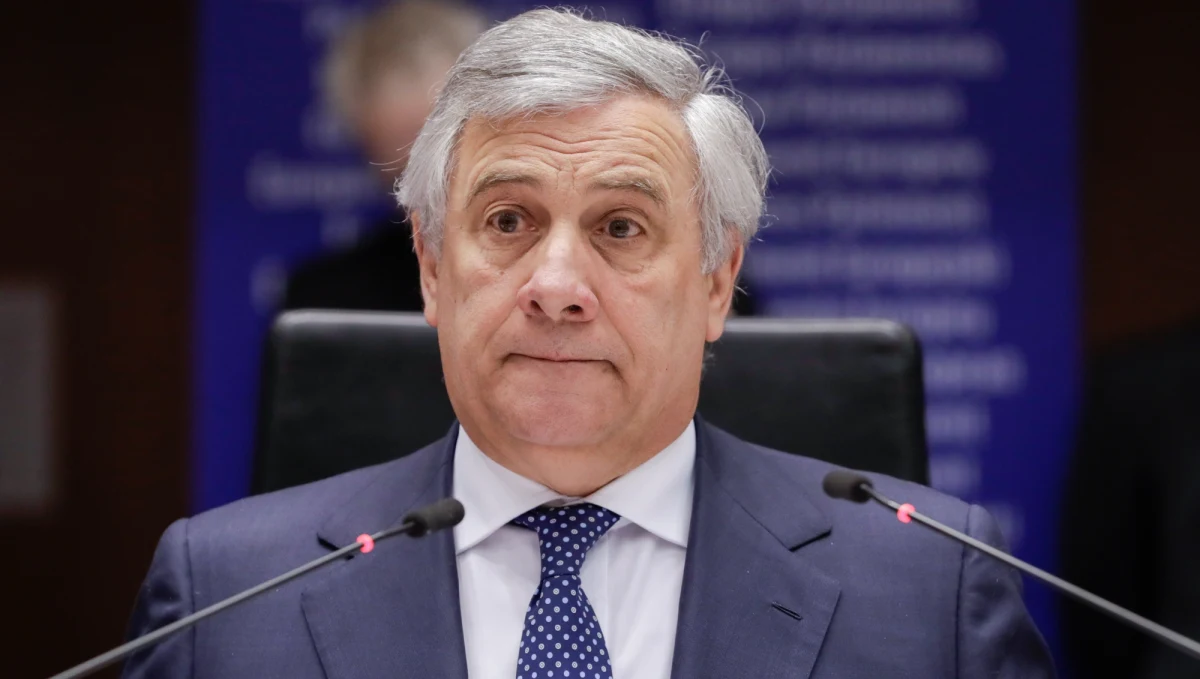 Brexit może zostać opóźniony, ale tylko o kilka tygodni - powiedział przewodniczący Parlamentu Europejskiego Antonio Tajani w wywiadzie dla niemieckiej grupy medialnej Funke, który ma dziś zostać opublikowany. Jego zdaniem należy zapobiec "chaotycznej katastrofie" w Unii Europejskiej.