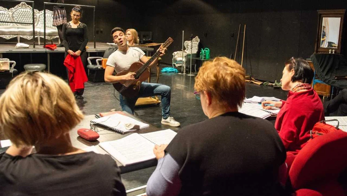 Nowy film Władysława Pasikowskiego o misji Jana Nowaka-Jeziorańskiego. Premierowe przedstawienie Grzegorza Jarzyny na podstawie tekstu Doroty Masłowskiej. I pierwszy pokaz opery komicznej w reżyserii Jerzego Stuhra. Tak zapowiada się najbliższy tydzień w kulturze.