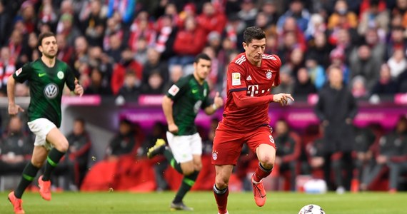 Robert Lewandowski jest dumny z pobicia należącego dotąd do Claudio Pizarro rekordu liczby goli zdobytych w Bundeslidze przez zawodników spoza Niemiec. "To coś szczególnego" - przyznał zawodnik Bayernu Monachium.