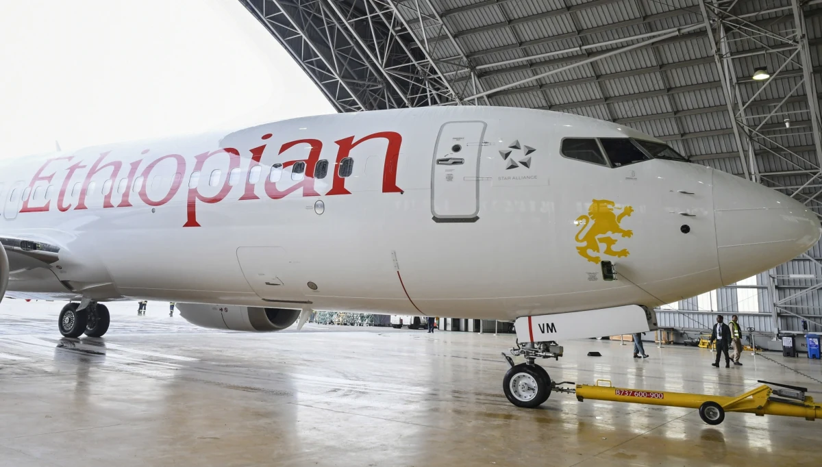 ​Rozbita w Etiopii maszyna to nowy model koncernu Boeing 737 Max - poprzednia wielka katastrofa pod koniec zeszłego roku w Indonezji też dotyczyła tego samolotu. Wśród nabywców tego modelu jest też m.in. latająca w Polsce linia Ryanair oraz LOT, który kupuje 12 samolotów.