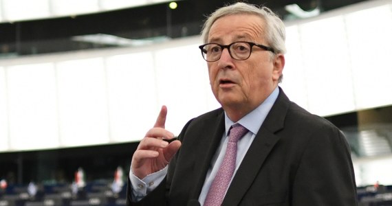 ​Nie będzie trzeciej szansy. Chciałbym, aby brytyjscy posłowie zatwierdzili osiągniętą umowę, która umożliwi uporządkowane wyjście Wielkiej Brytanii z UE - powiedział szef Komisji Europejskiej Jean-Claude Juncker podczas debaty w europarlamencie w Strasburgu.