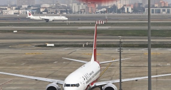 Europejska Agencja Bezpieczeństwa Lotniczego zdecydowała o uziemieniu wszystkich samolotów Boeing 737 8 MAX i i 737-9 MAX na obszarze Unii Europejskiej. To efekt katastrofy tego typu samolotu, do której doszło w niedzielę w Etiopii. Zginęło 157 osób.