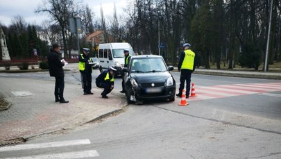 Pijana sędzia z Zawiercia wjechała w drzewo 