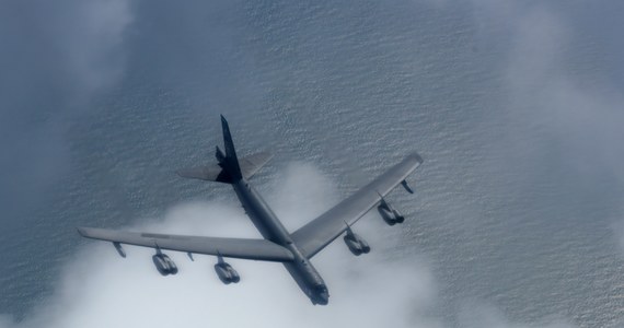 Dwa amerykańskie bombowce typu B-52 ćwiczyły w środę w pobliżu wysp na Morzu Południowochińskim, do których pretensje roszczą sobie Chiny – poinformowały siły powietrzne USA na Pacyfiku. Były to drugie tego typu ćwiczenia w ciągu ostatnich 10 dni.